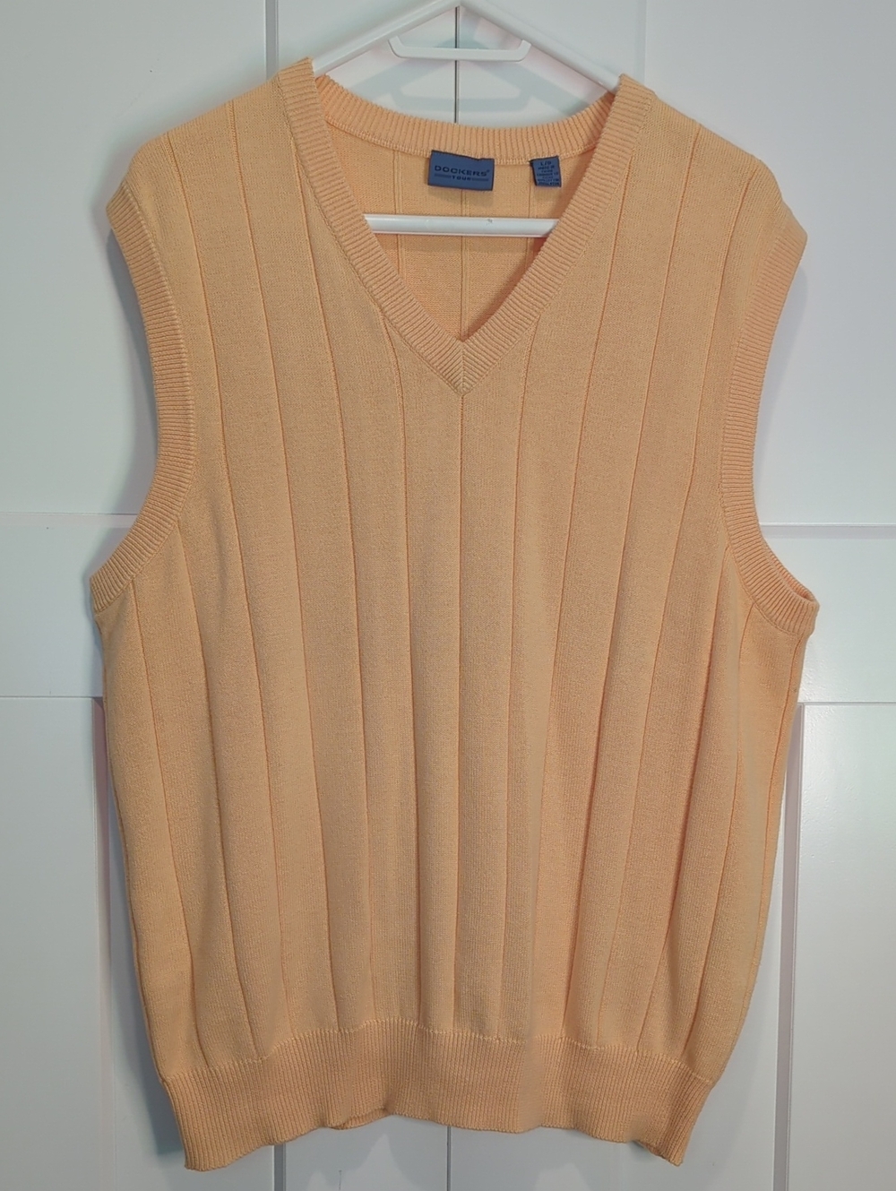 Dockers Light Orange Ribbed 100% Cotton V-Neck Sweater Vest Size L